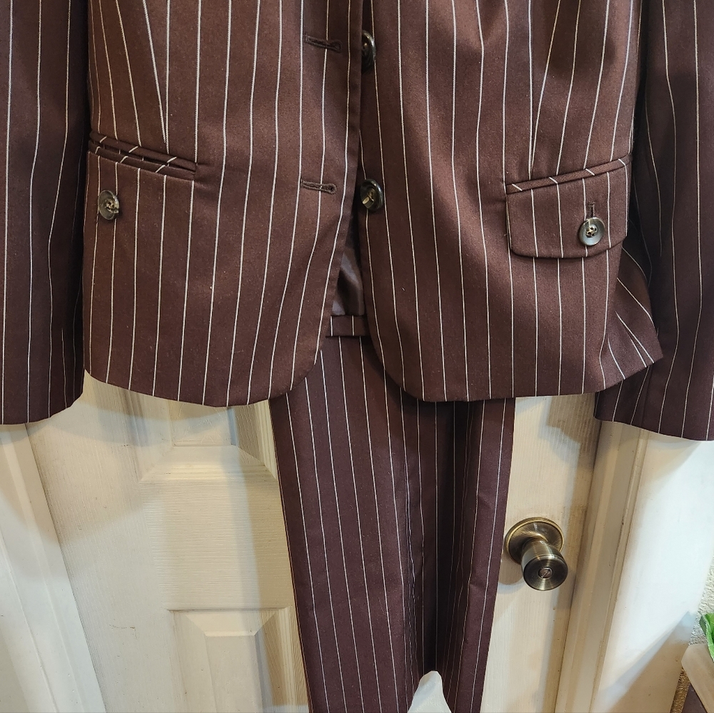 Ladies Pants Suit.